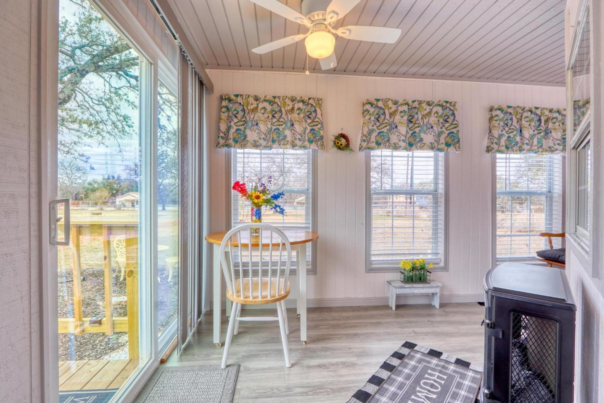 Kara'S Cottage Johnson City Extérieur photo